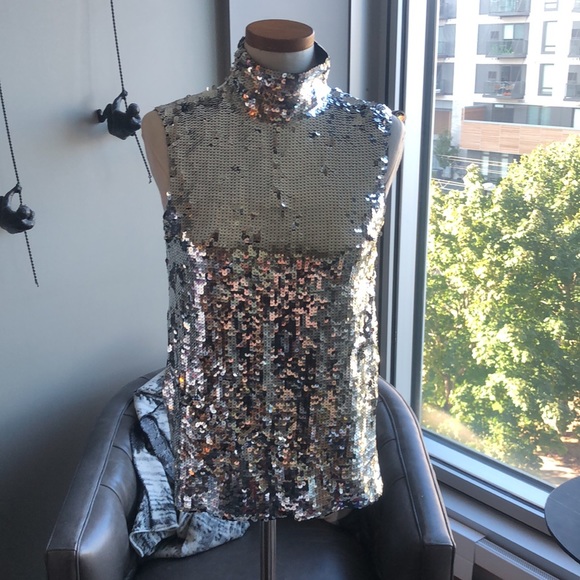 Tibi Sleeveless Silver Sequin Turtleneck Shell Top Size 0 - Picture 3 of 11